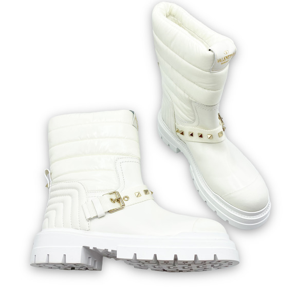 VALENTINO GARAVANI All Weather White Rockstud Quilted Biker Snow Boots 38 NEW - Picture 1 of 11